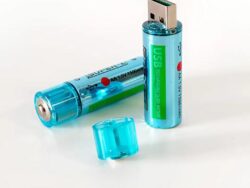 Pila Deleex Aa 1.5v Usb Cilíndrica Recargble