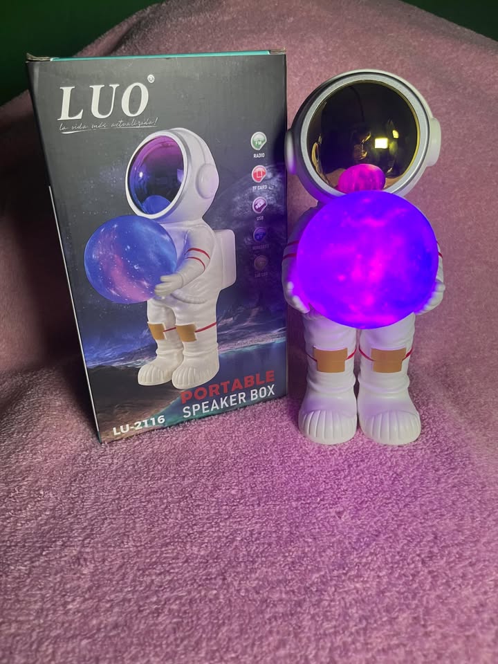 Parlante Astronauta con Luz LED Bluetooth, USB y Radio LUO LU-2116 - Image 2