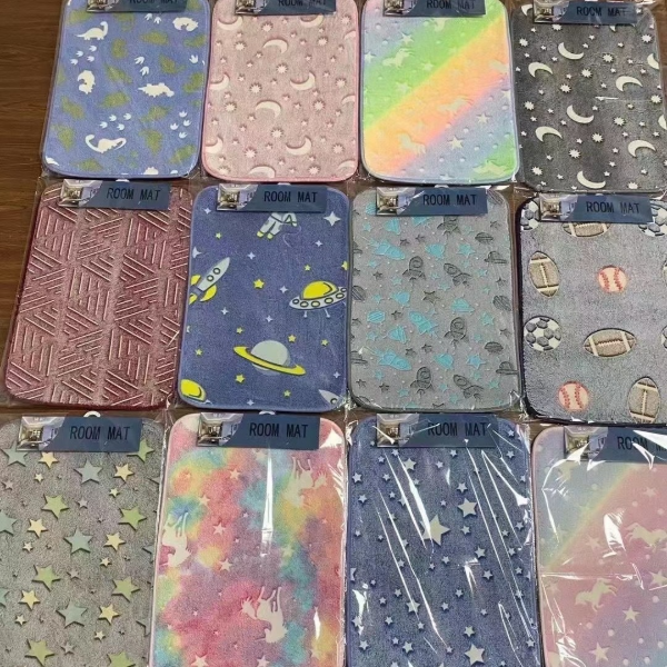 Alfombra Peluche Luminosa 40*60cm Varios Diseños