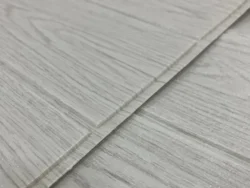 Placa Revestimiento Pared Autoadhesiva 3D Subway Wood Grey 70x77cm