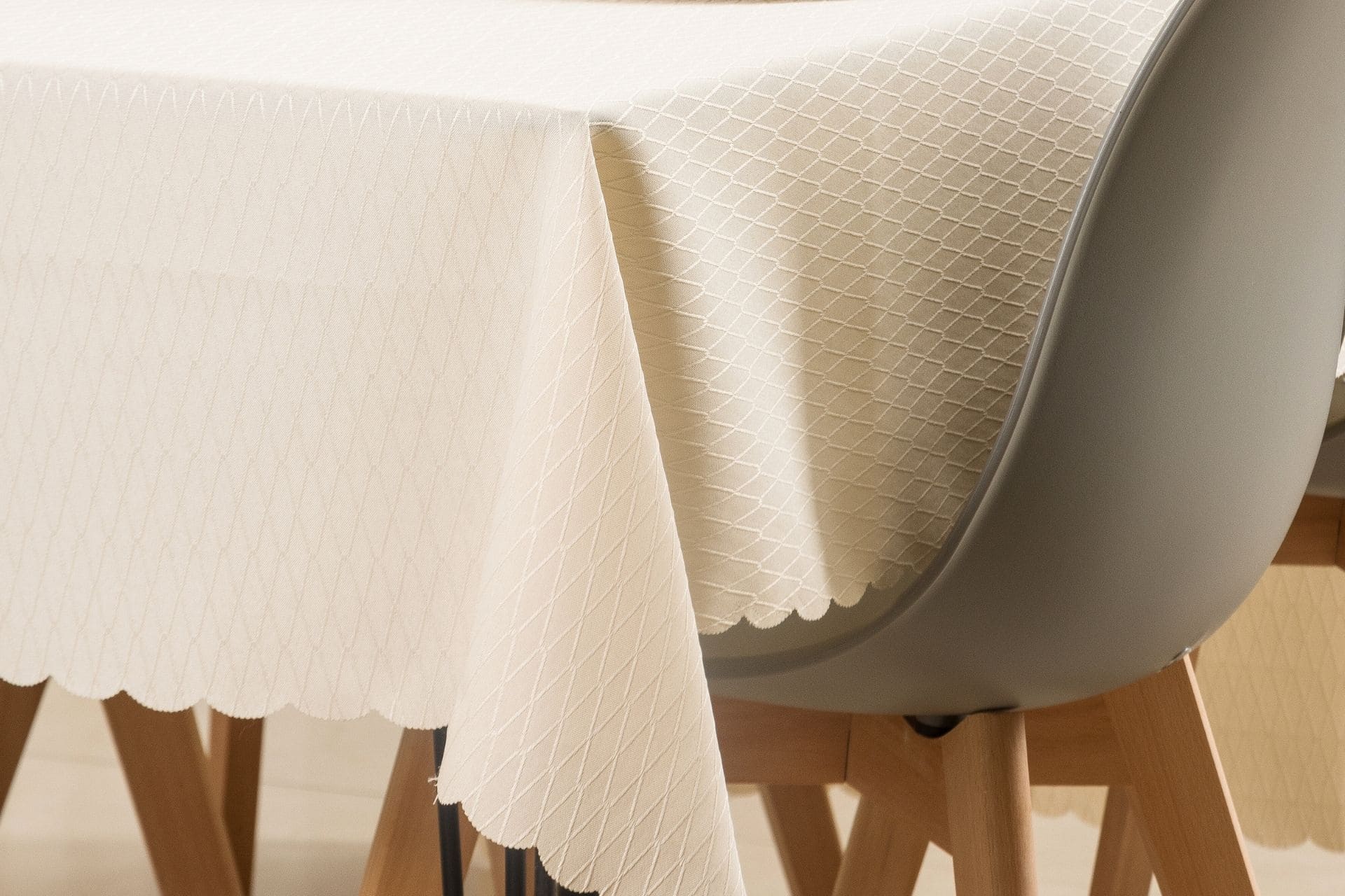 Mantel de Mesa con Tela Jacquard Blanco Paris M5039 1.40x2.00M - Image 2