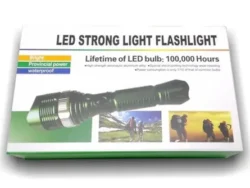 Linterna Potente Strong 2000 Lumenes Caja Verde Blanco
