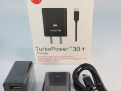 Cargador Motorola Caja Blanca V8 Turbo Power 30+