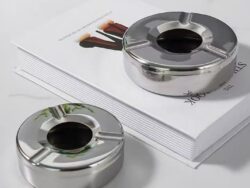 Cenicero De Acero Inoxidable Con Tapa NEXT IMPORT 3061